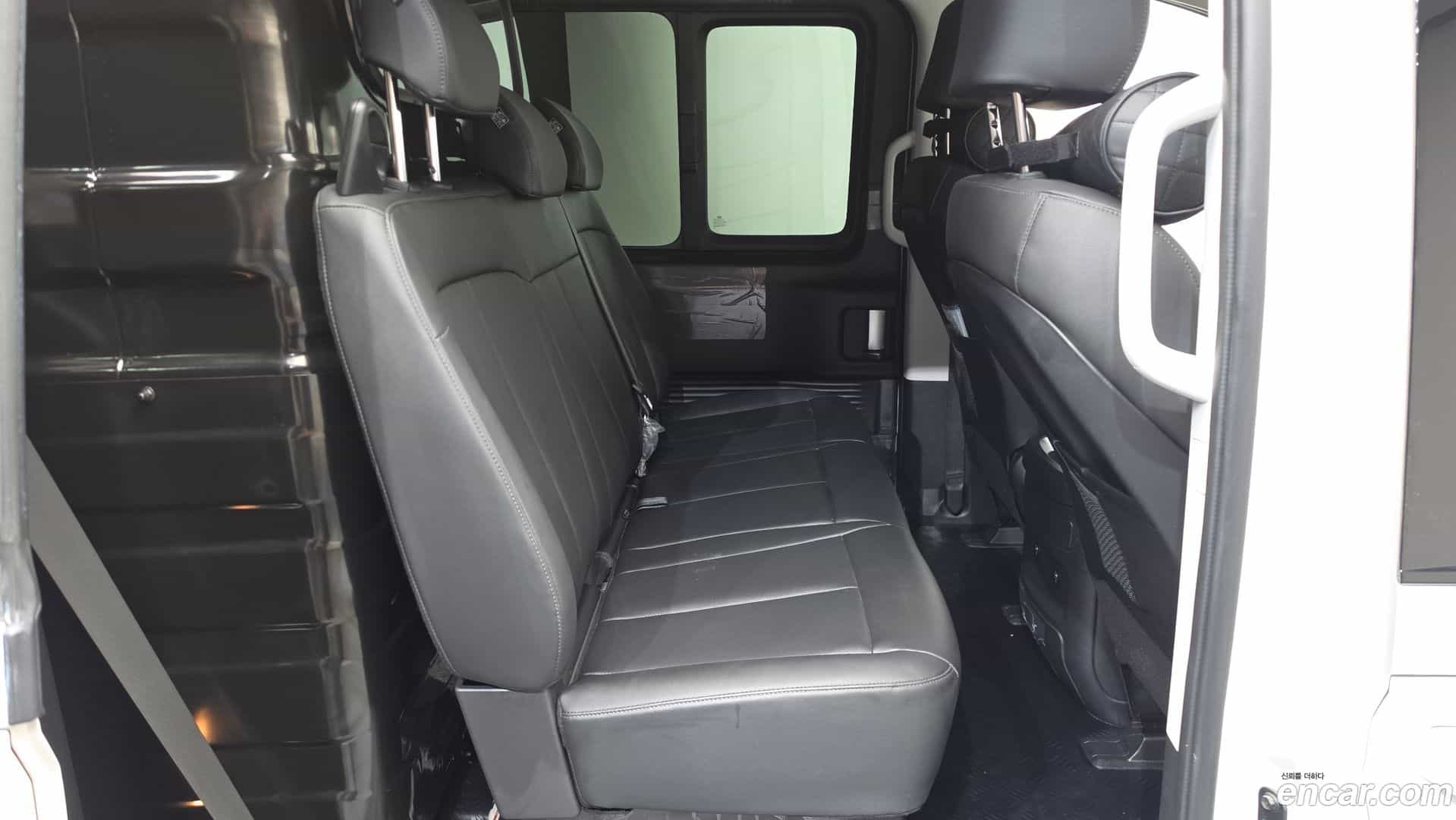 Staria Hyundai 2024.1-OPTION-015