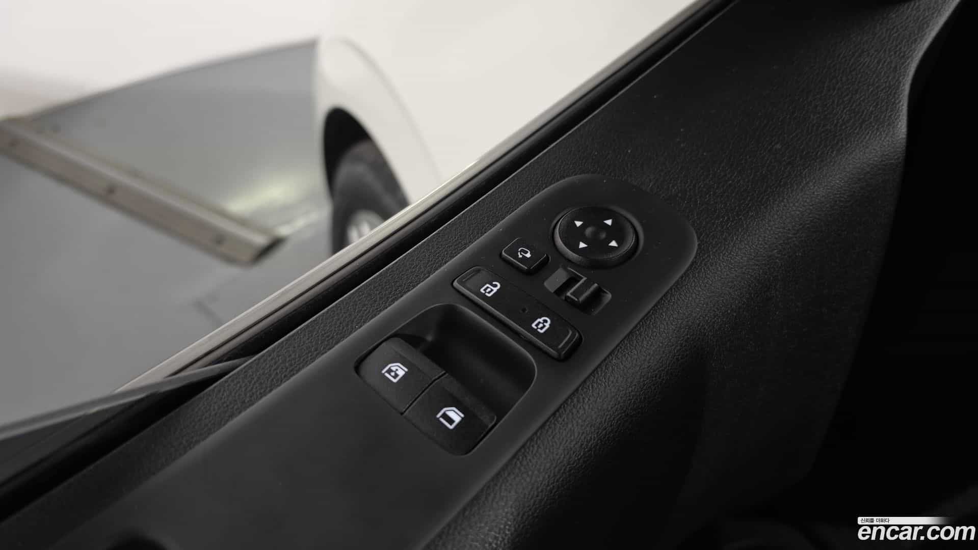 Staria Hyundai 2024.1-OPTION-024