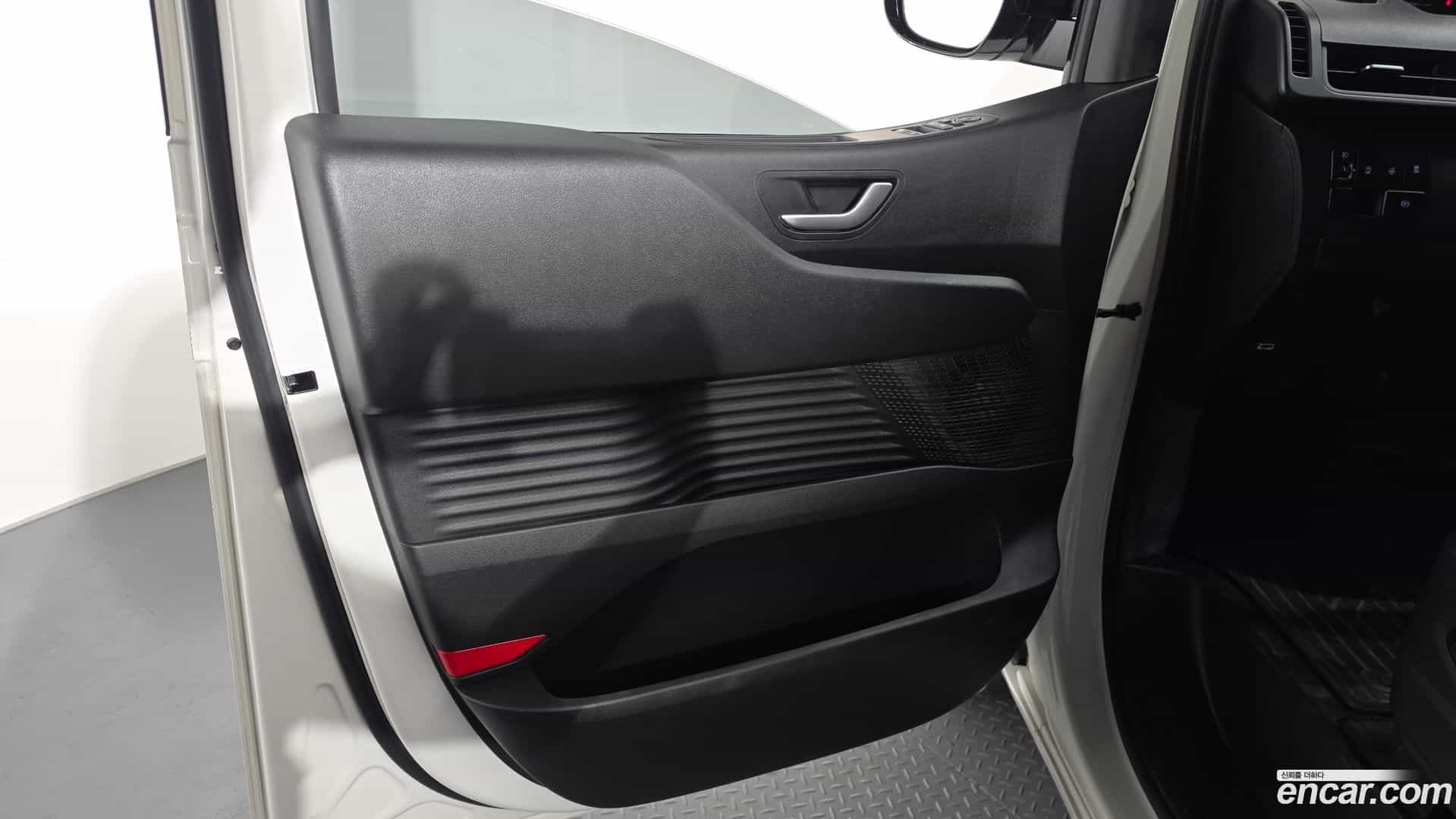 Staria Hyundai 2024.1-INNER-034