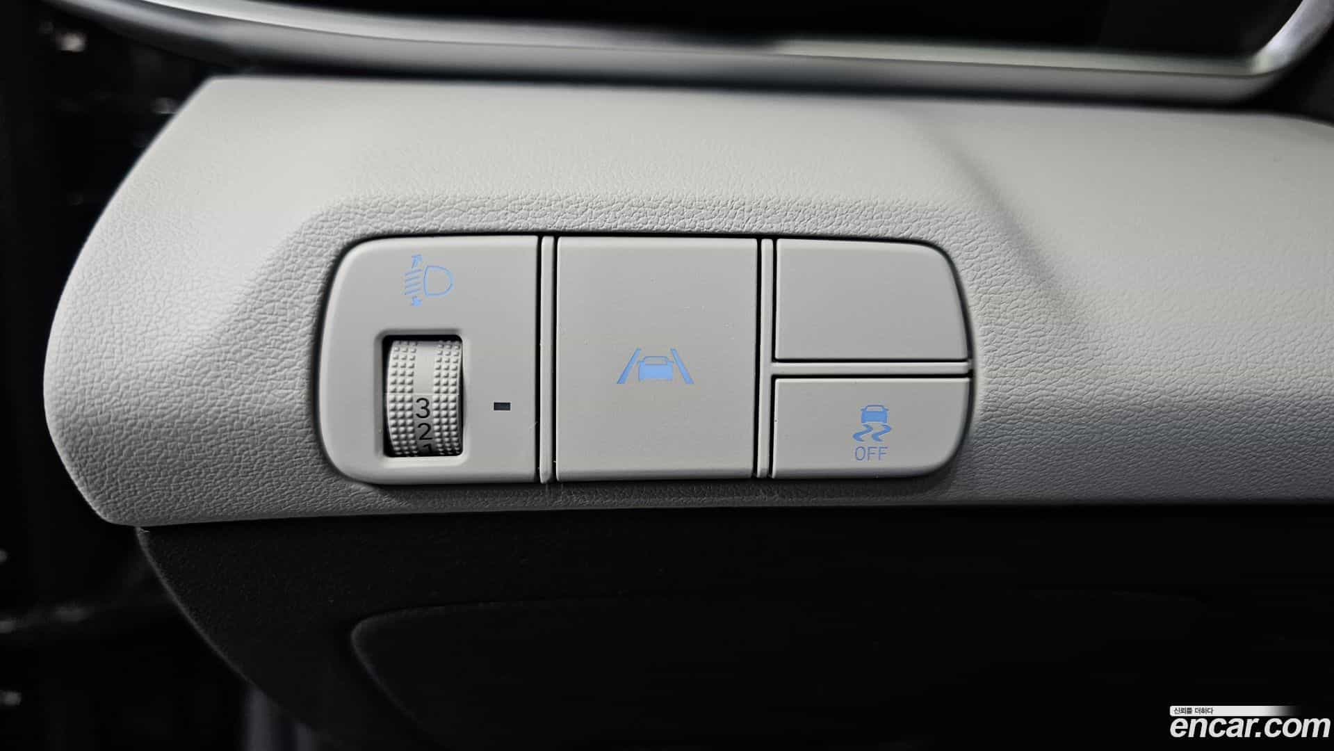 AVANTE Hyundai 2020.11-OPTION-017