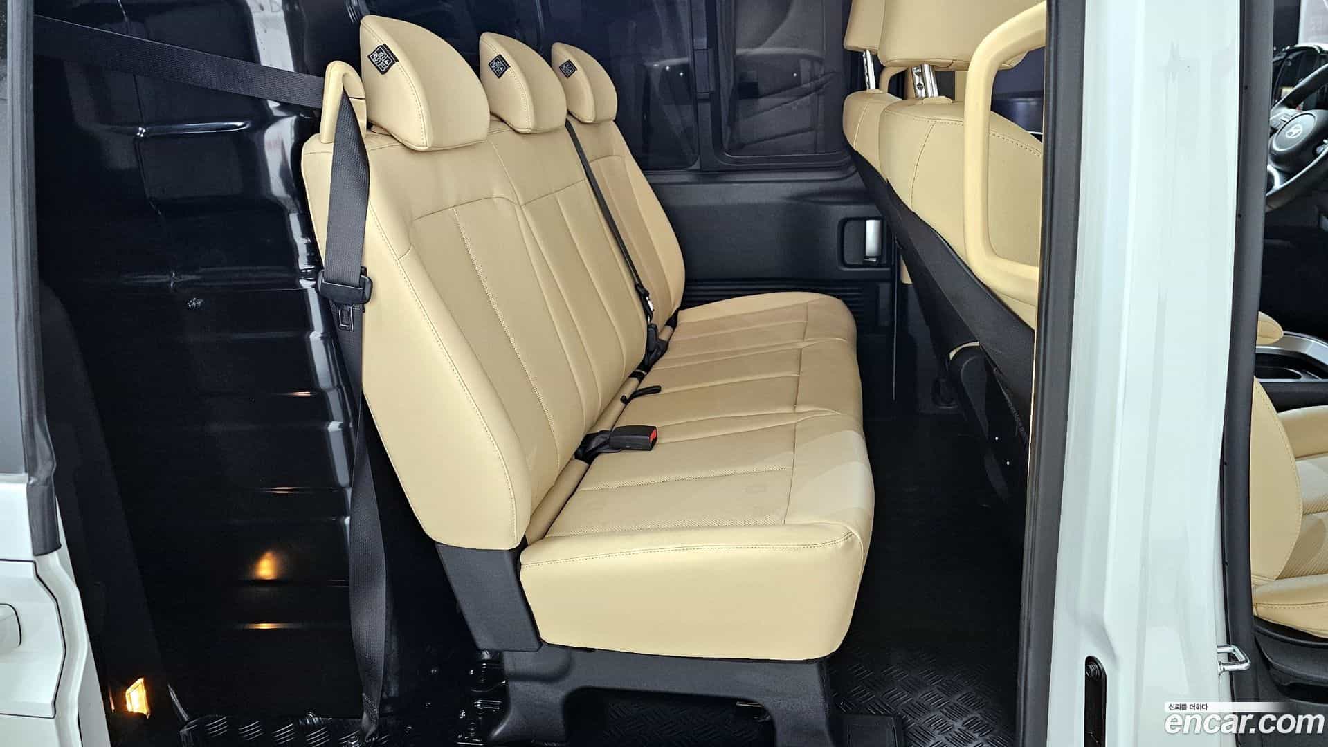 Staria Hyundai 2024.4-OPTION-015
