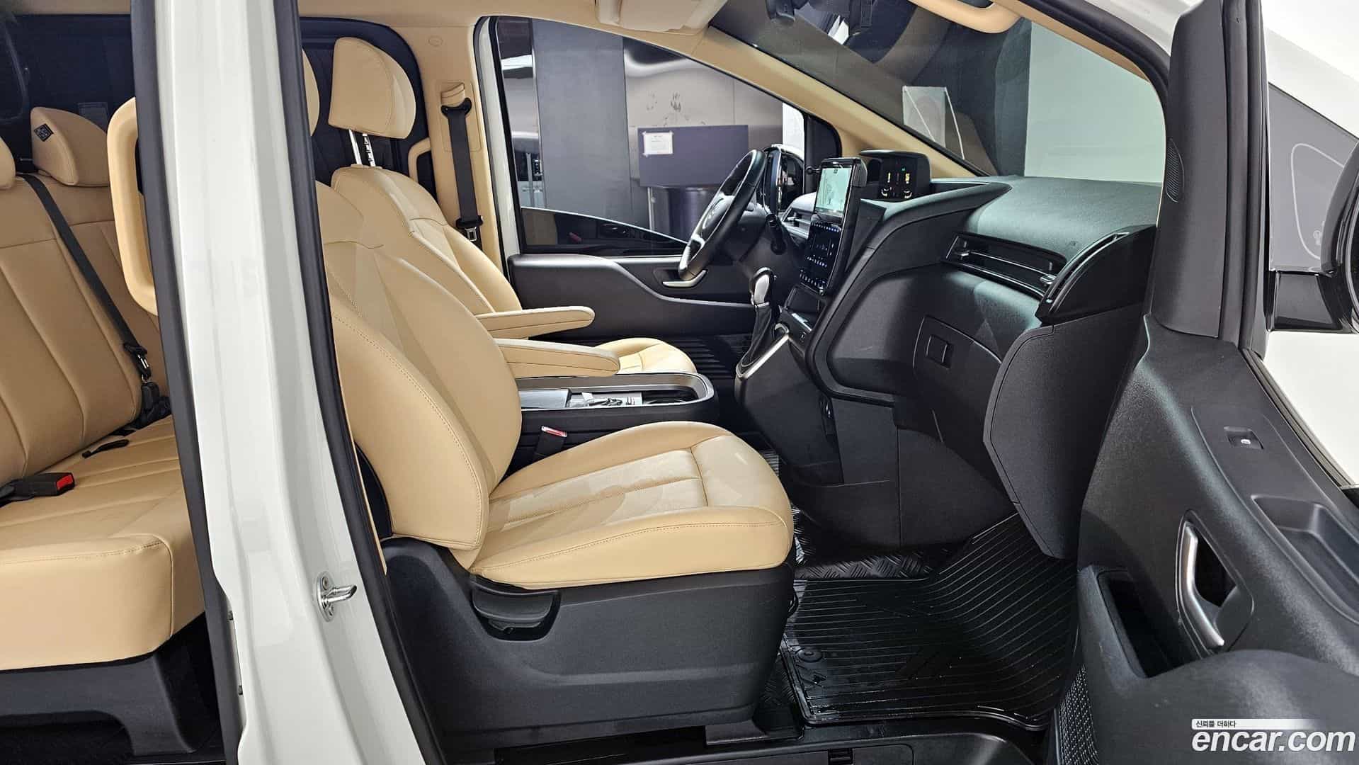 Staria Hyundai 2024.4-INNER-036