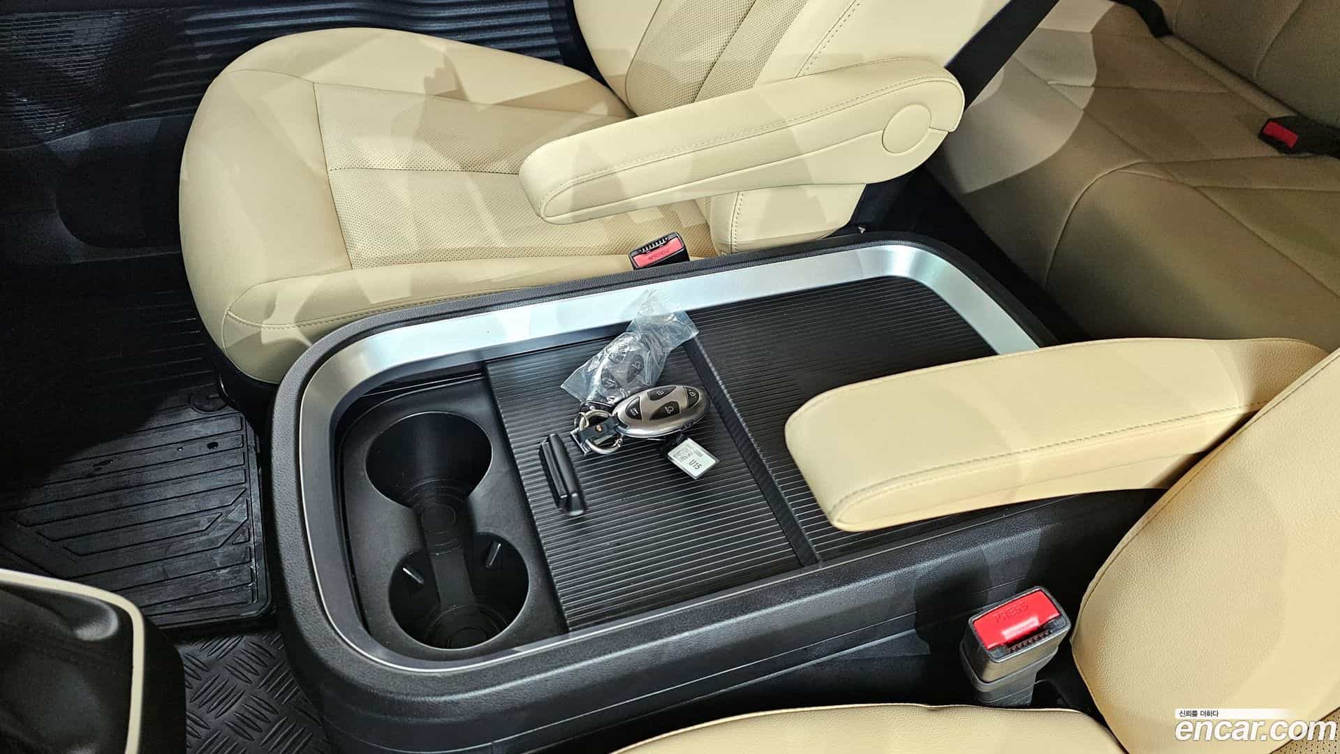 Staria Hyundai 2024.4-OPTION-045