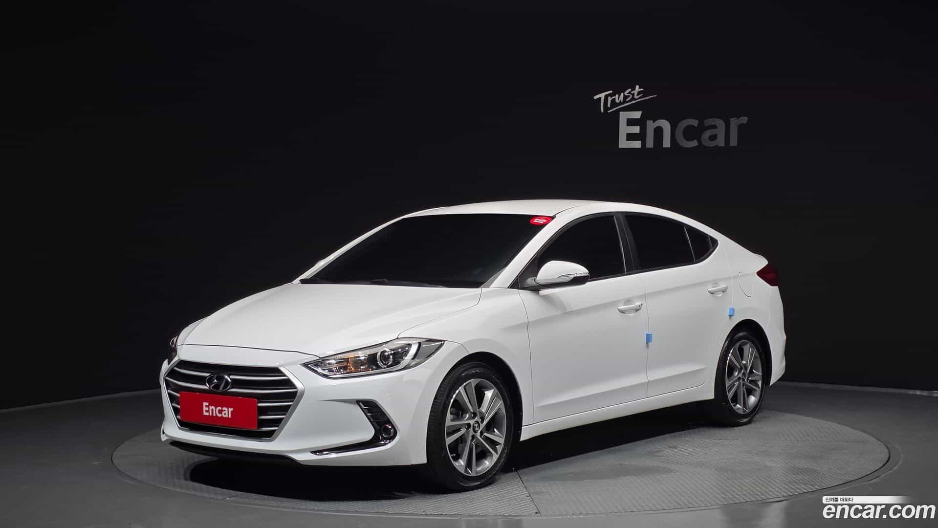AVANTE Hyundai 2018.6-OUTER-001