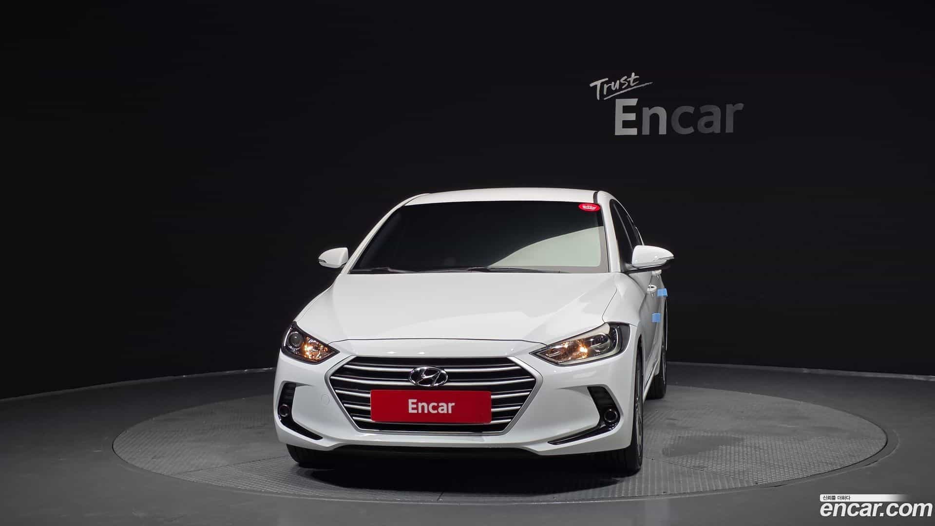 AVANTE Hyundai 2018.6-OUTER-003