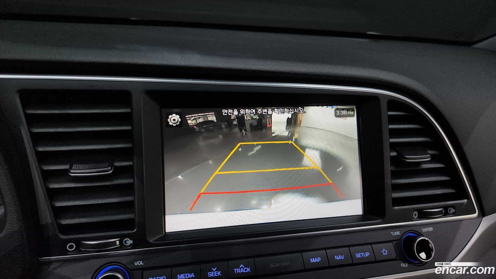 AVANTE Hyundai 2018.6-OPTION-020