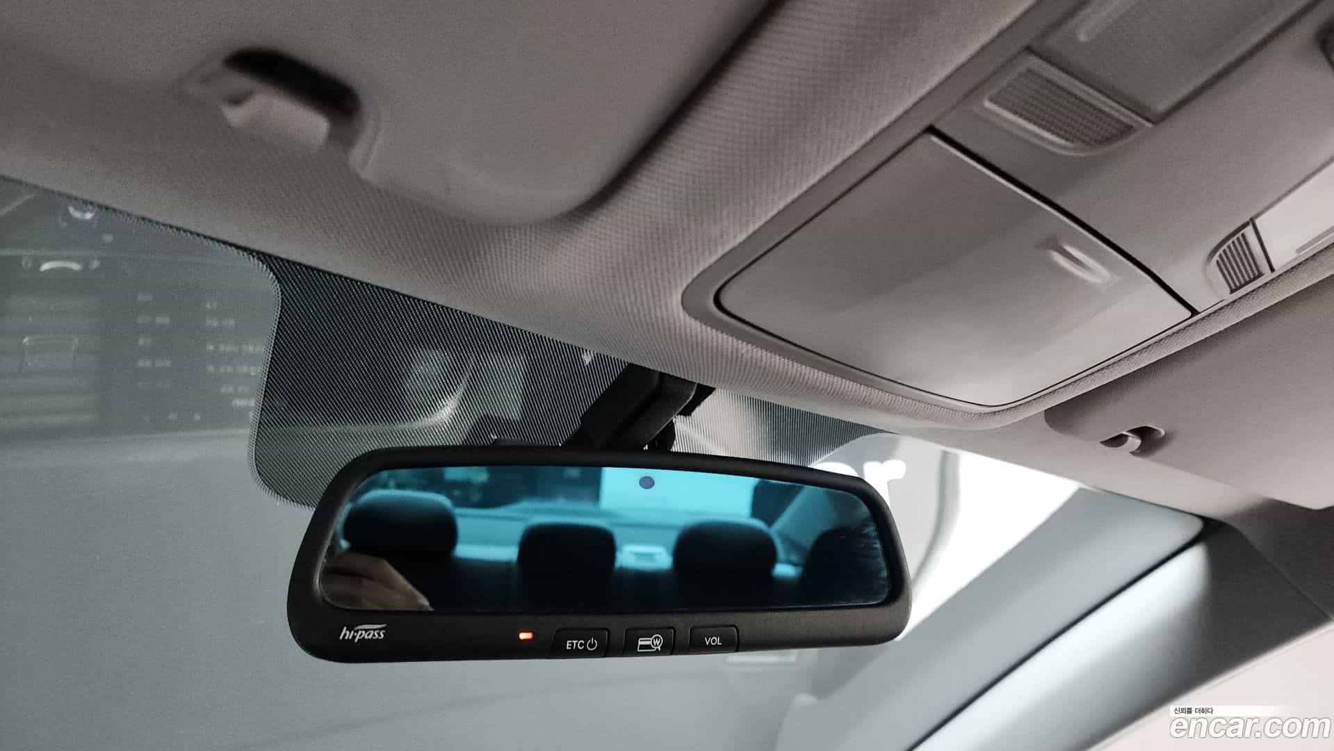 AVANTE Hyundai 2018.6-OPTION-022