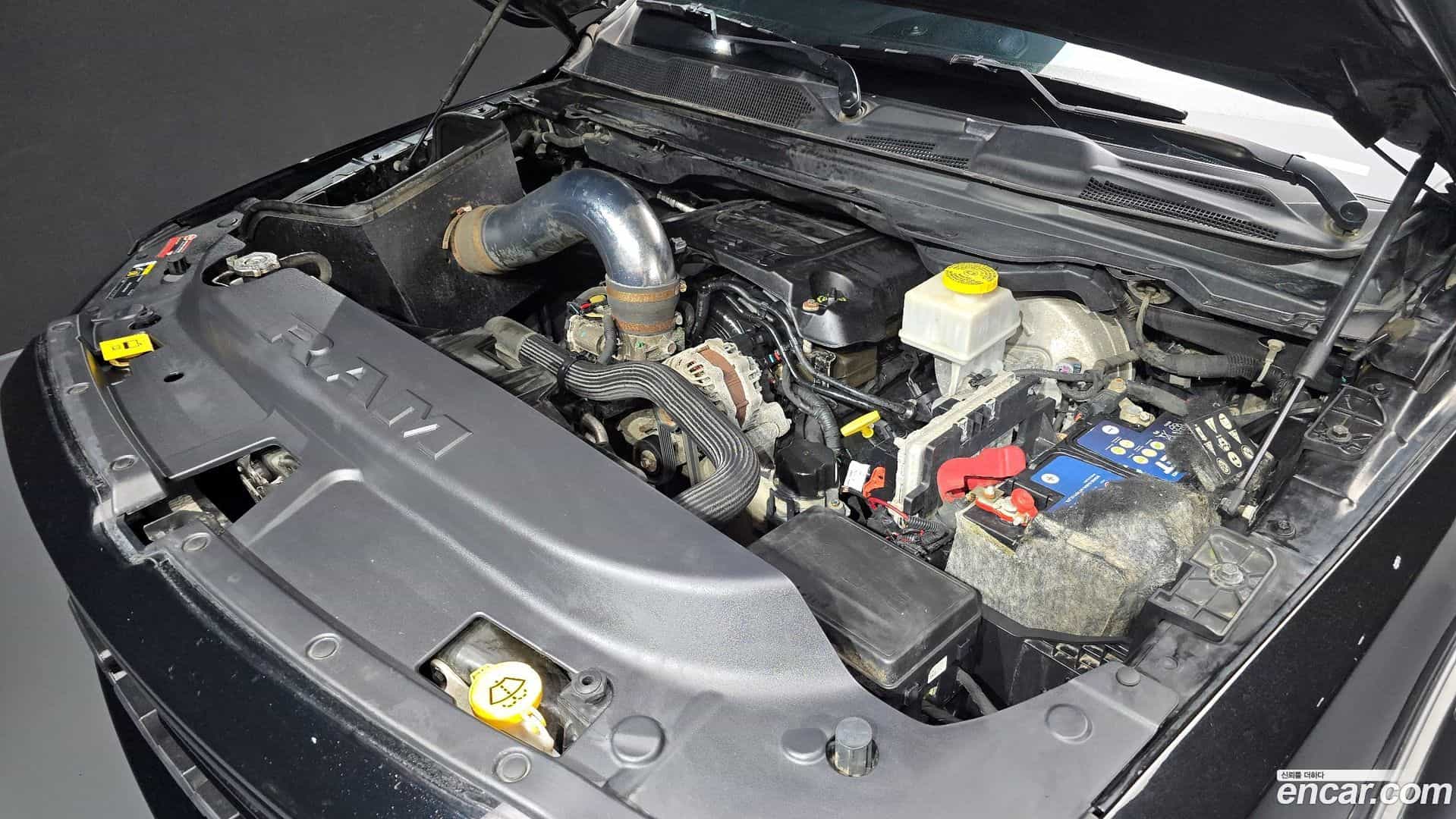 Ram Pick Up Dodge 2019.4-OUTER-006