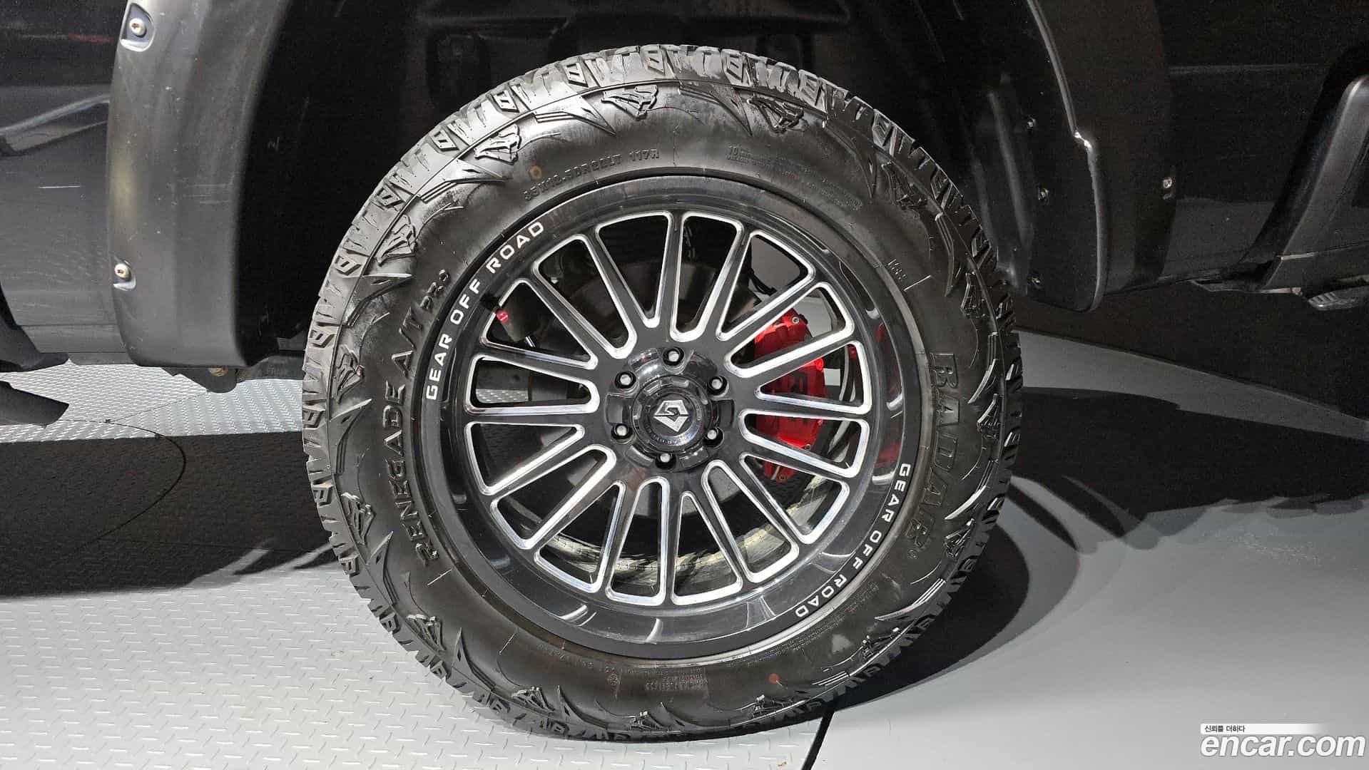 Ram Pick Up Dodge 2019.4-OUTER-031