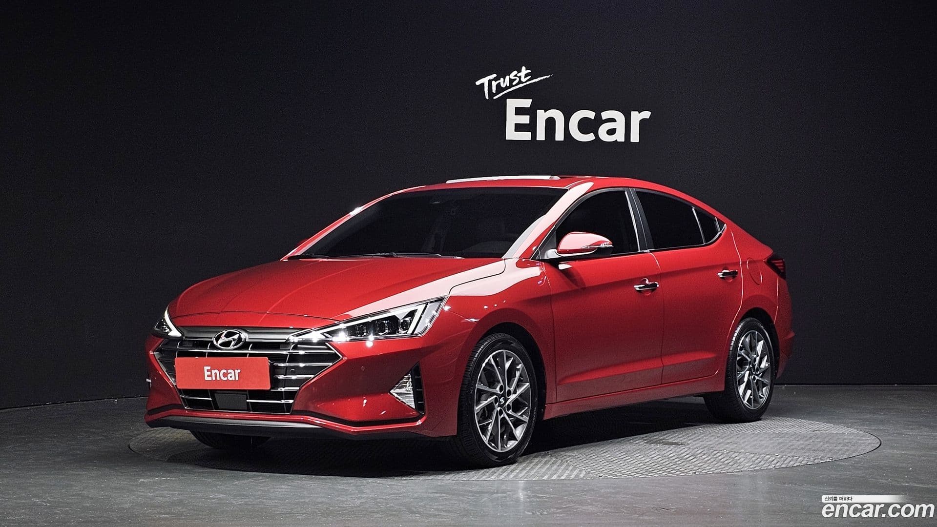 Main__Slider__Photo:AVANTE Hyundai 2019.6-0