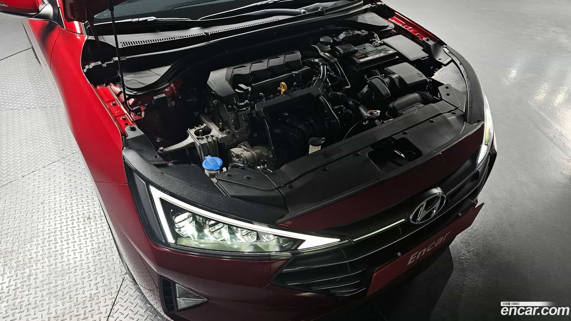 AVANTE Hyundai 2019.6-OUTER-006
