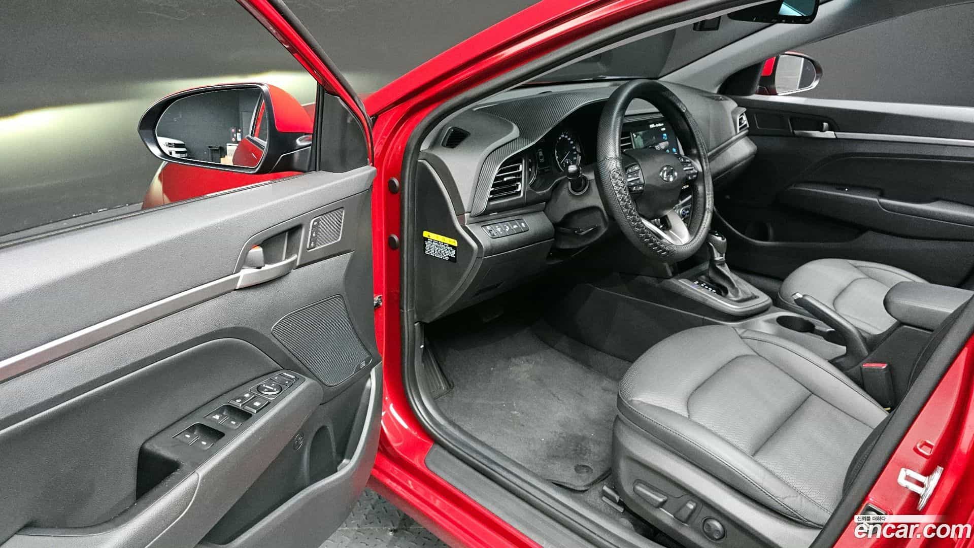 AVANTE Hyundai 2019.6-INNER-010