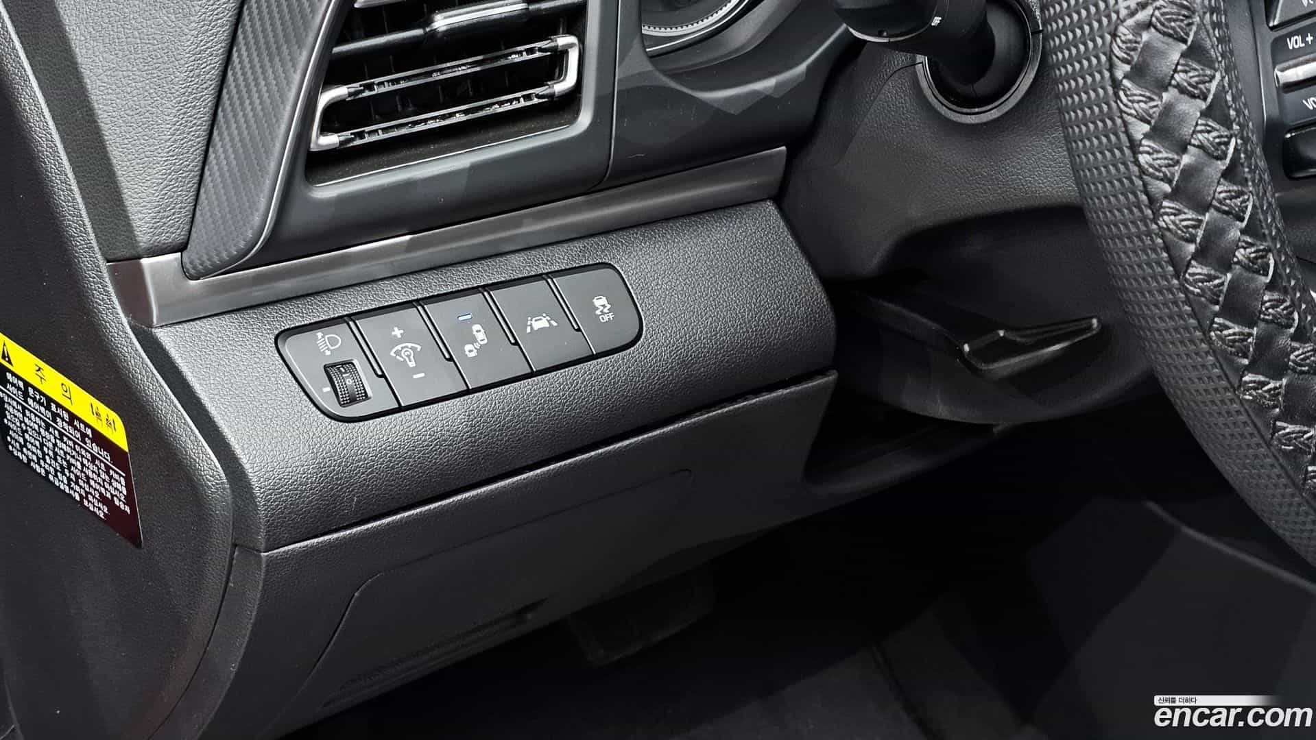AVANTE Hyundai 2019.6-OPTION-021