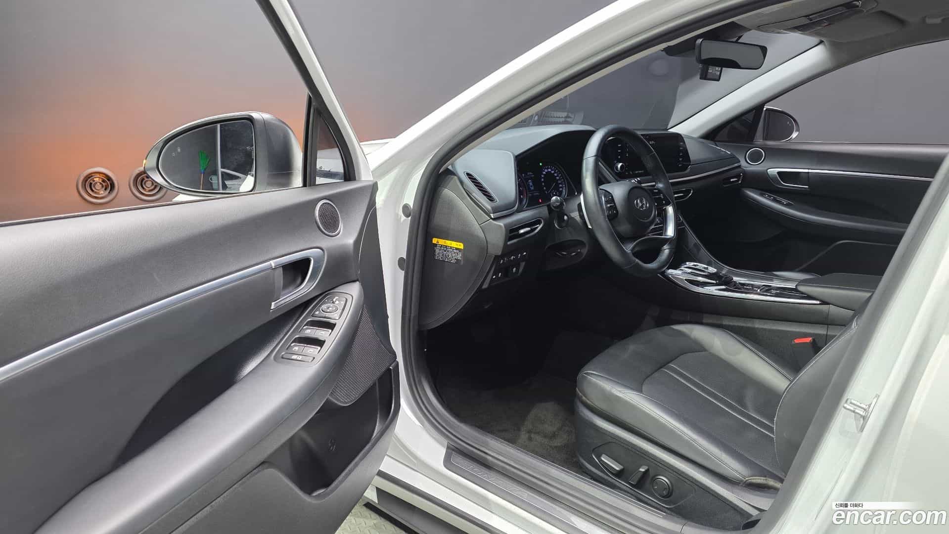 Sonata Hyundai 2019.9-INNER-010