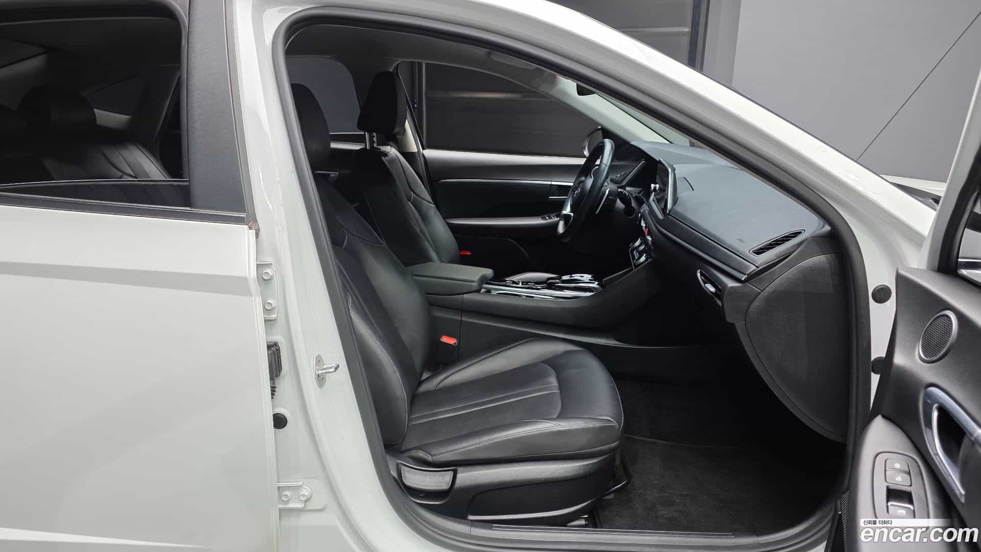 Sonata Hyundai 2019.9-OPTION-015