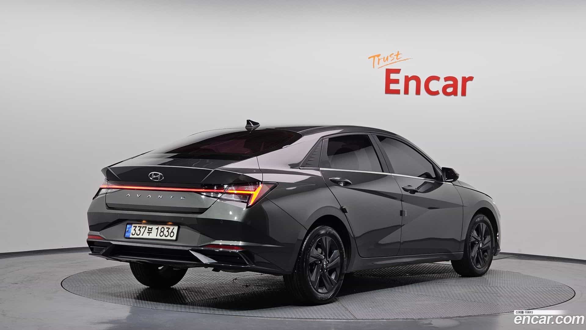 AVANTE Hyundai 2021.0-OUTER-002