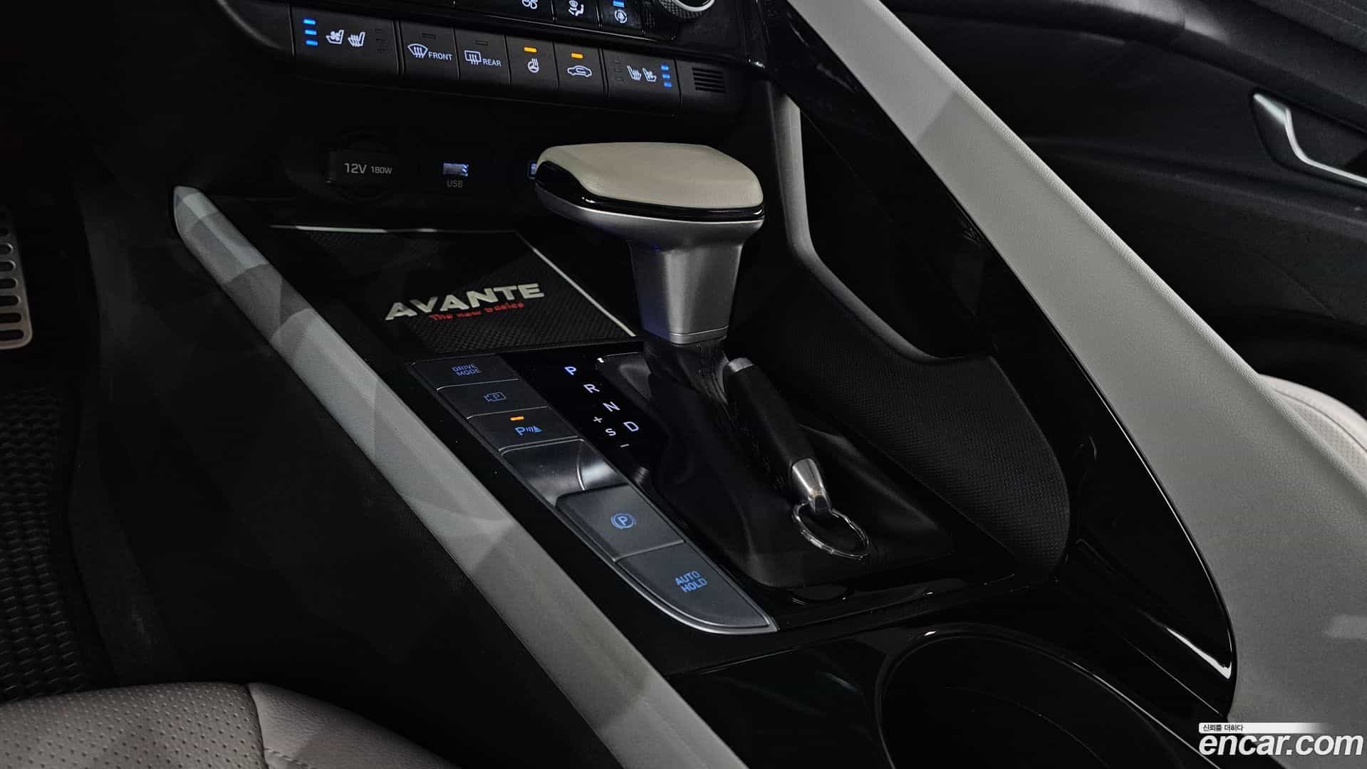 AVANTE Hyundai 2021.0-INNER-009