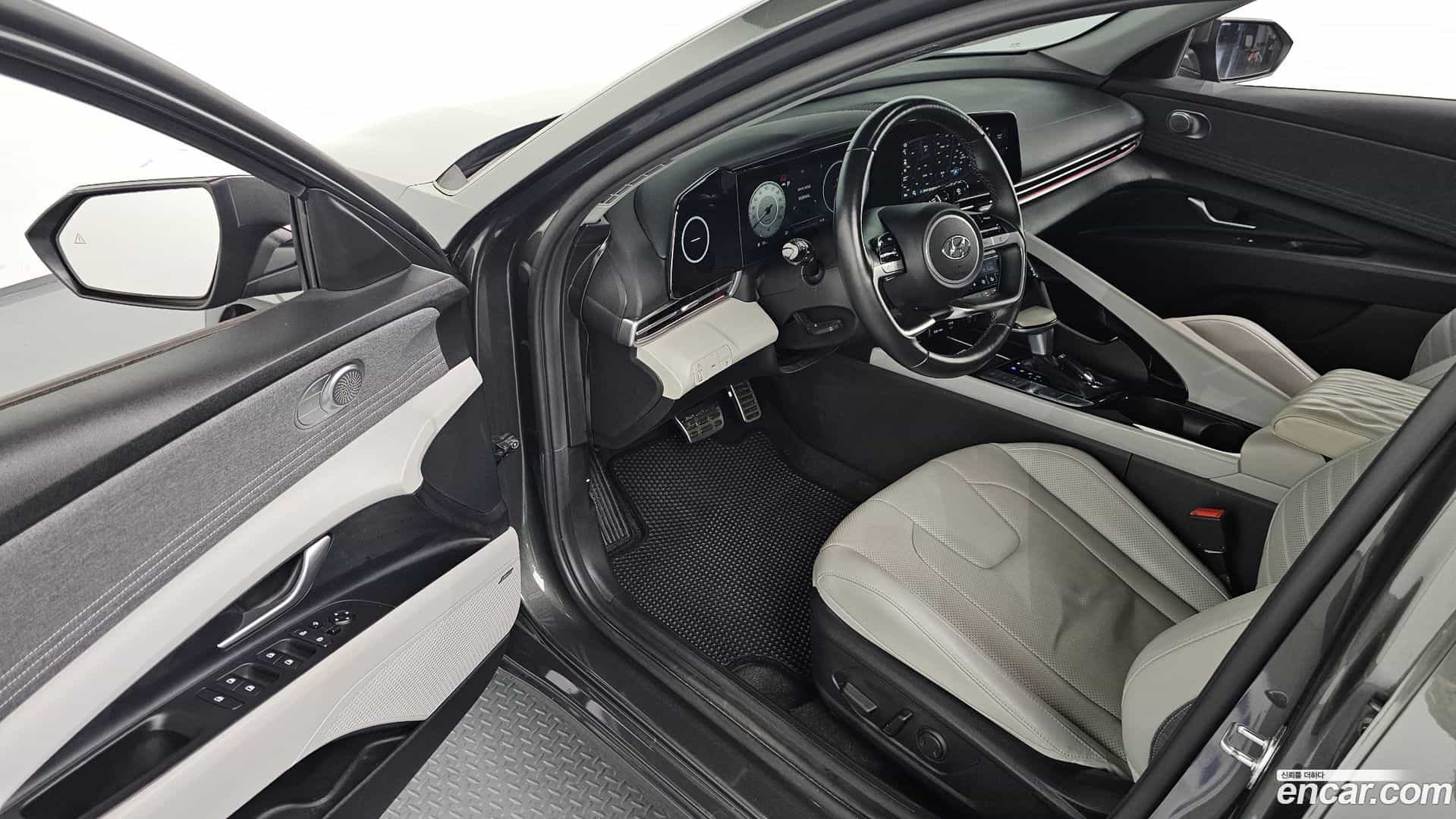 AVANTE Hyundai 2021.0-INNER-010