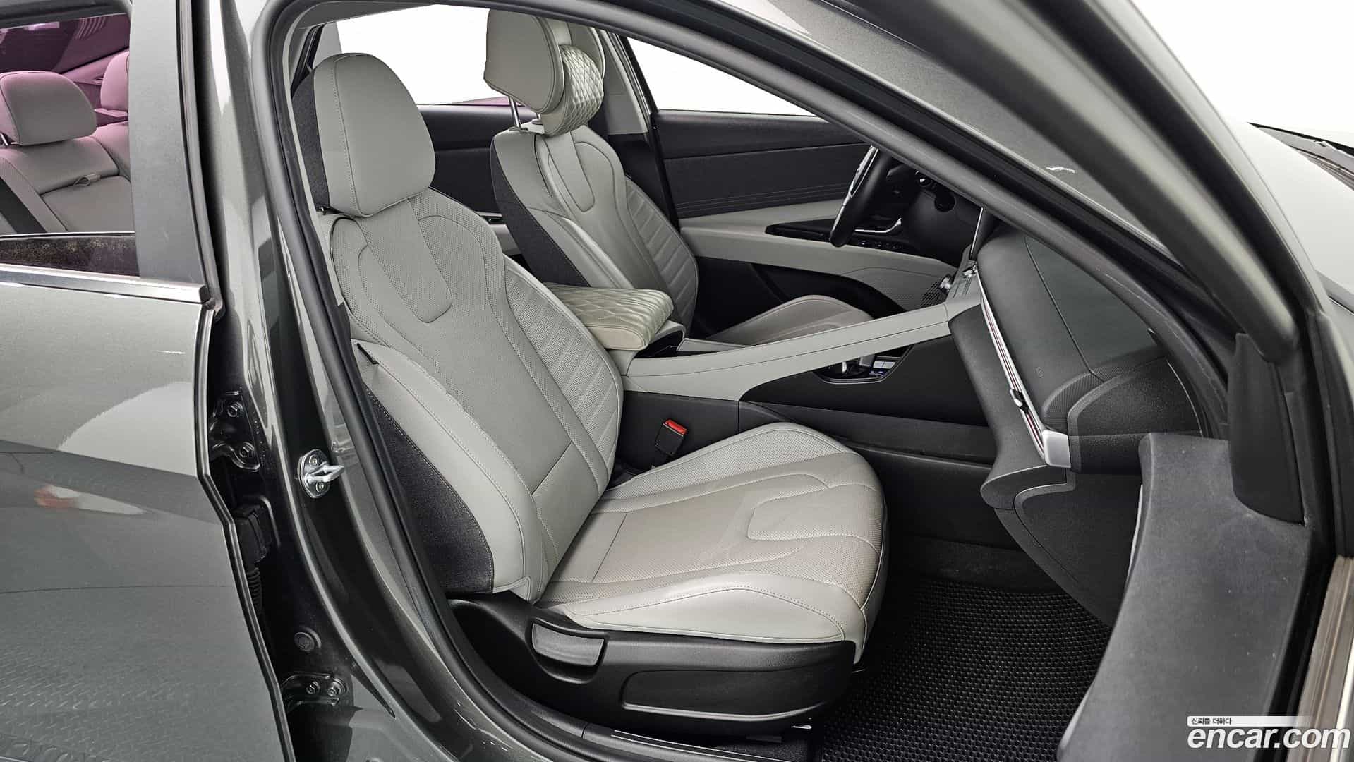AVANTE Hyundai 2021.0-OPTION-015