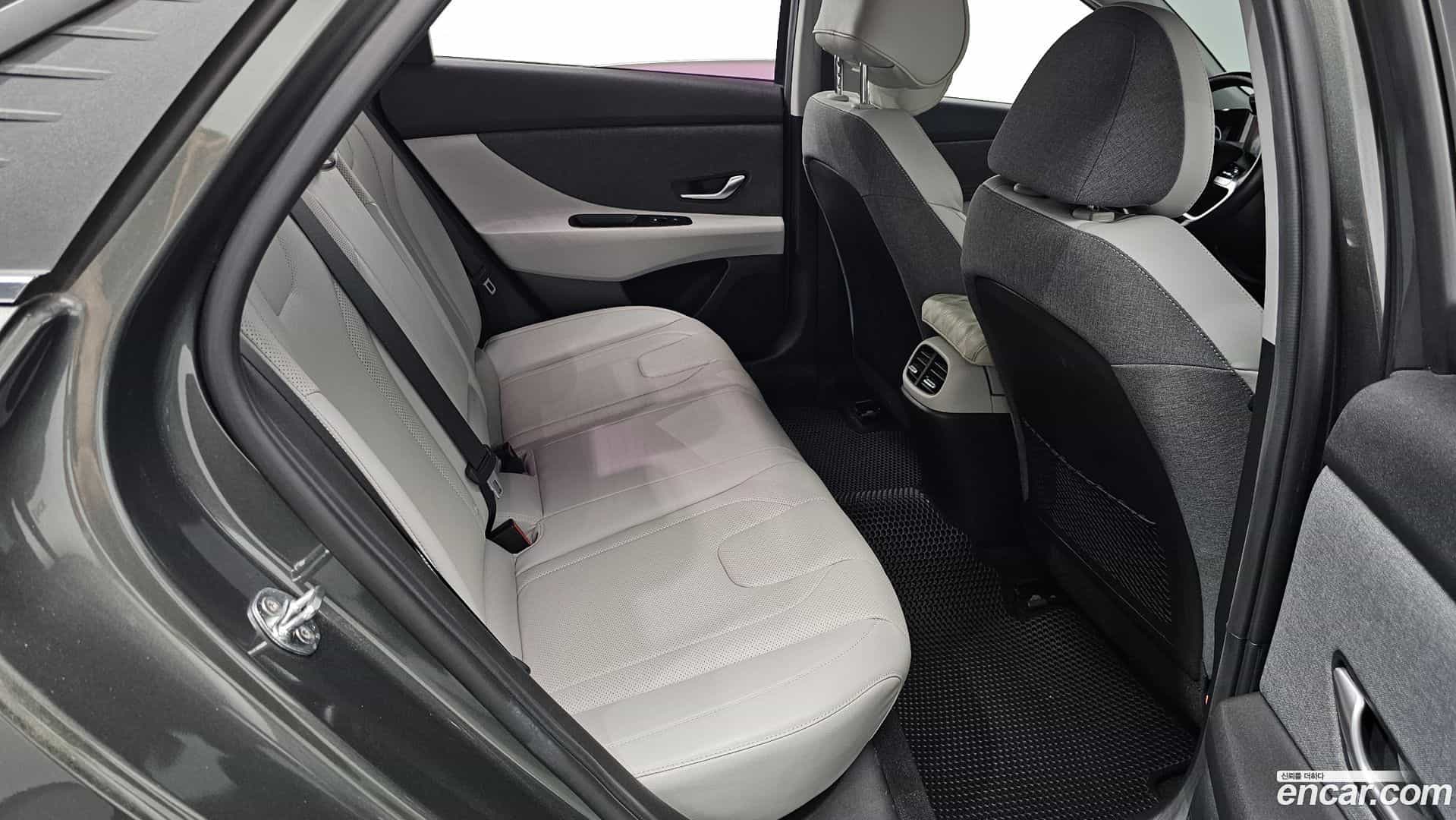 AVANTE Hyundai 2021.0-OPTION-016