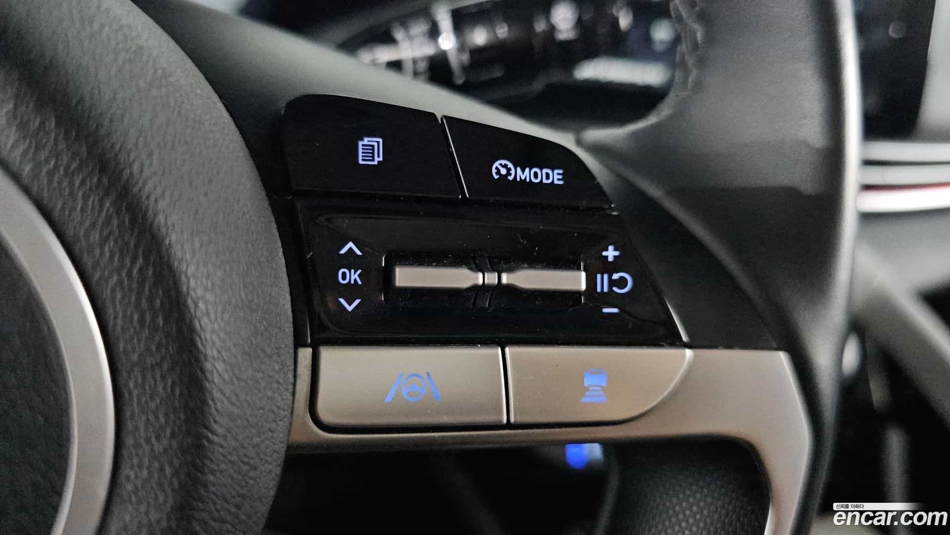 AVANTE Hyundai 2021.0-OPTION-020