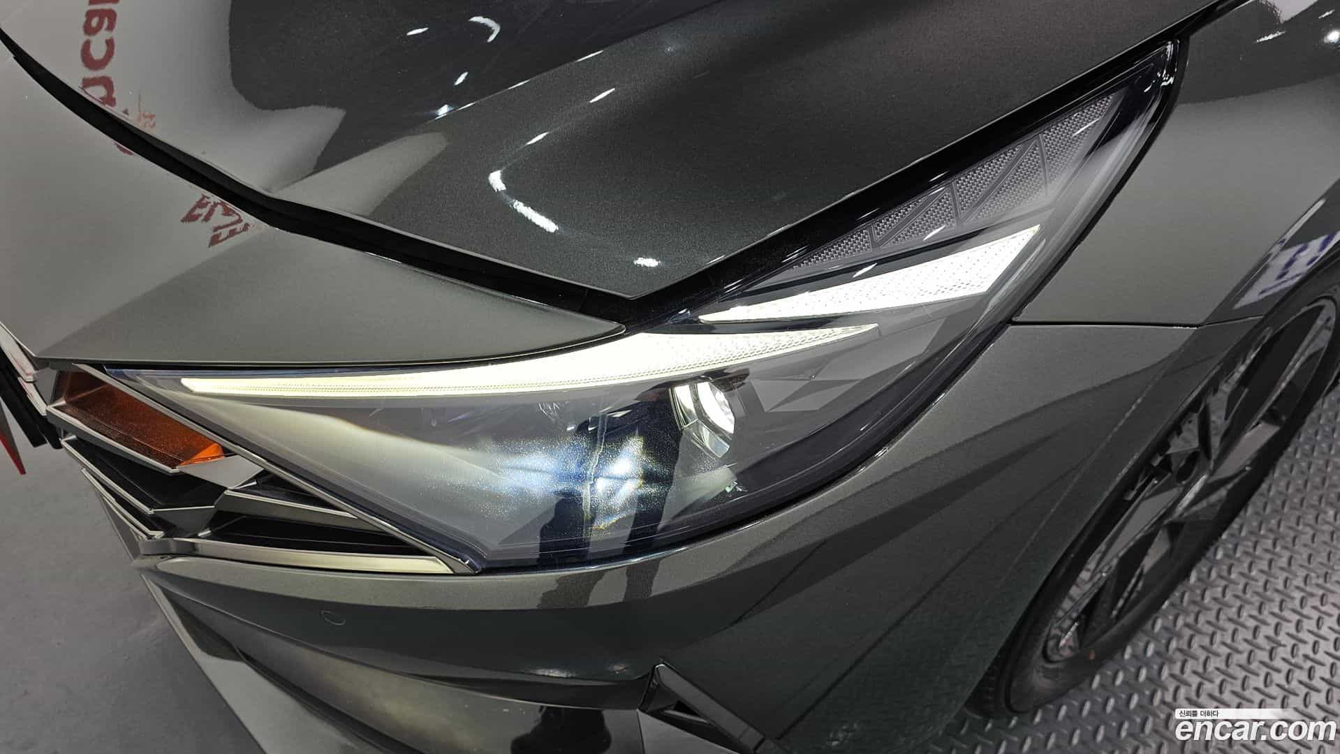 AVANTE Hyundai 2021.0-OUTER-032
