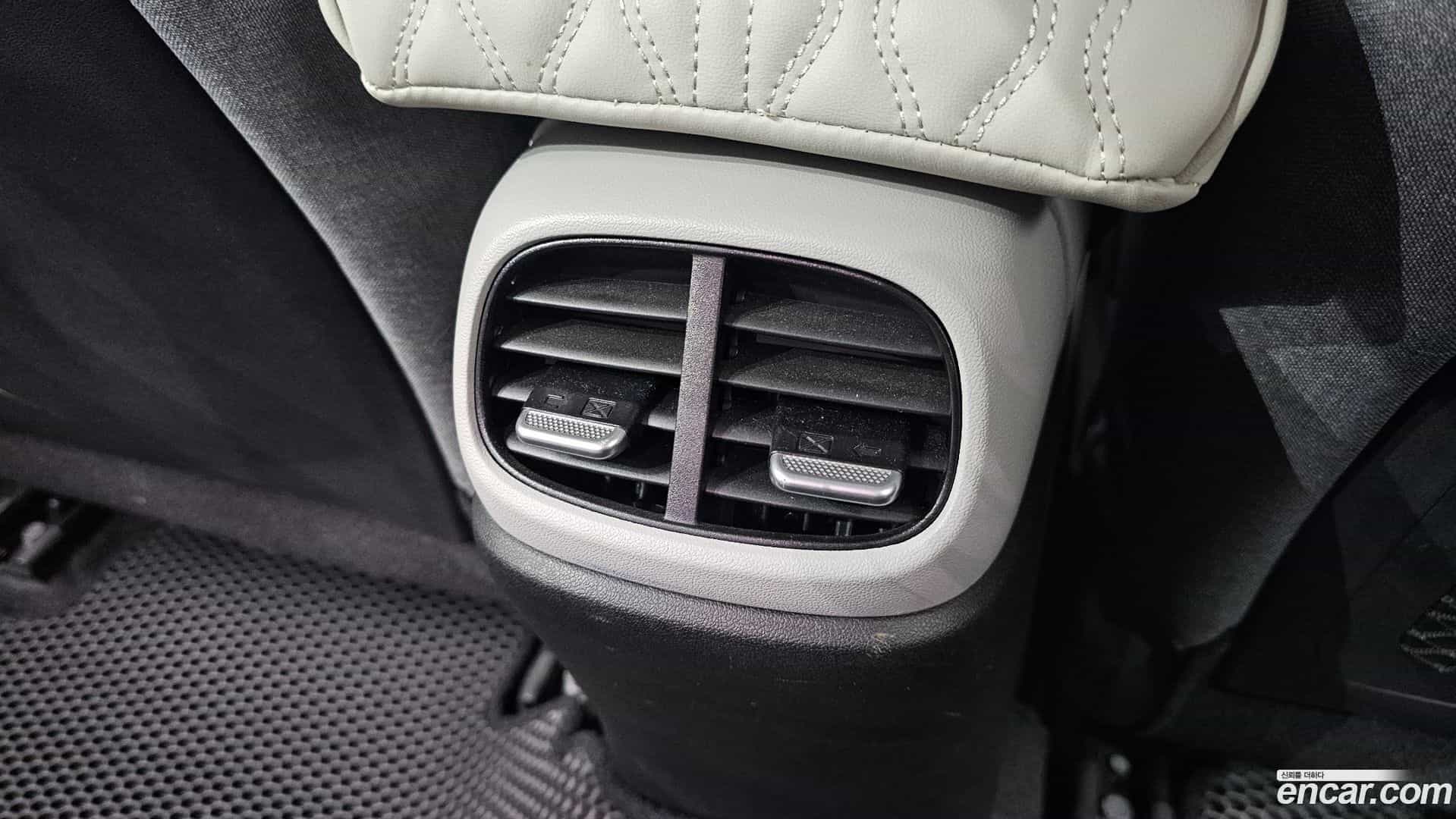 AVANTE Hyundai 2021.0-OPTION-044