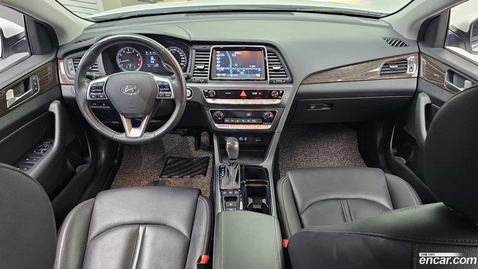 Sonata Hyundai 2019.1-INNER-007