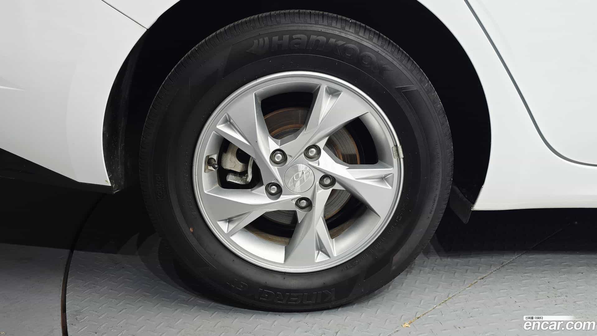 AVANTE Hyundai 2021.10-OUTER-005