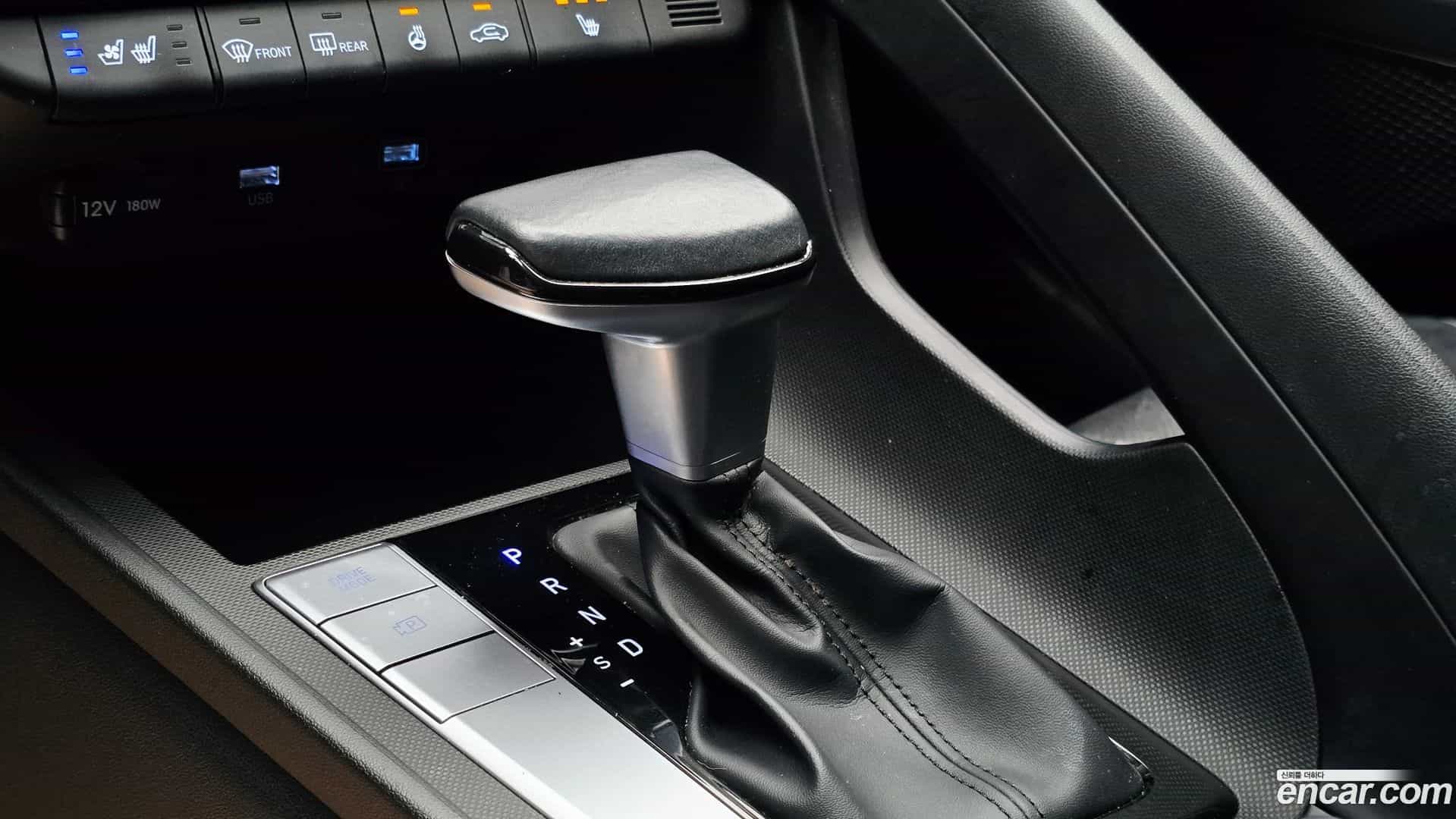 AVANTE Hyundai 2021.10-INNER-009