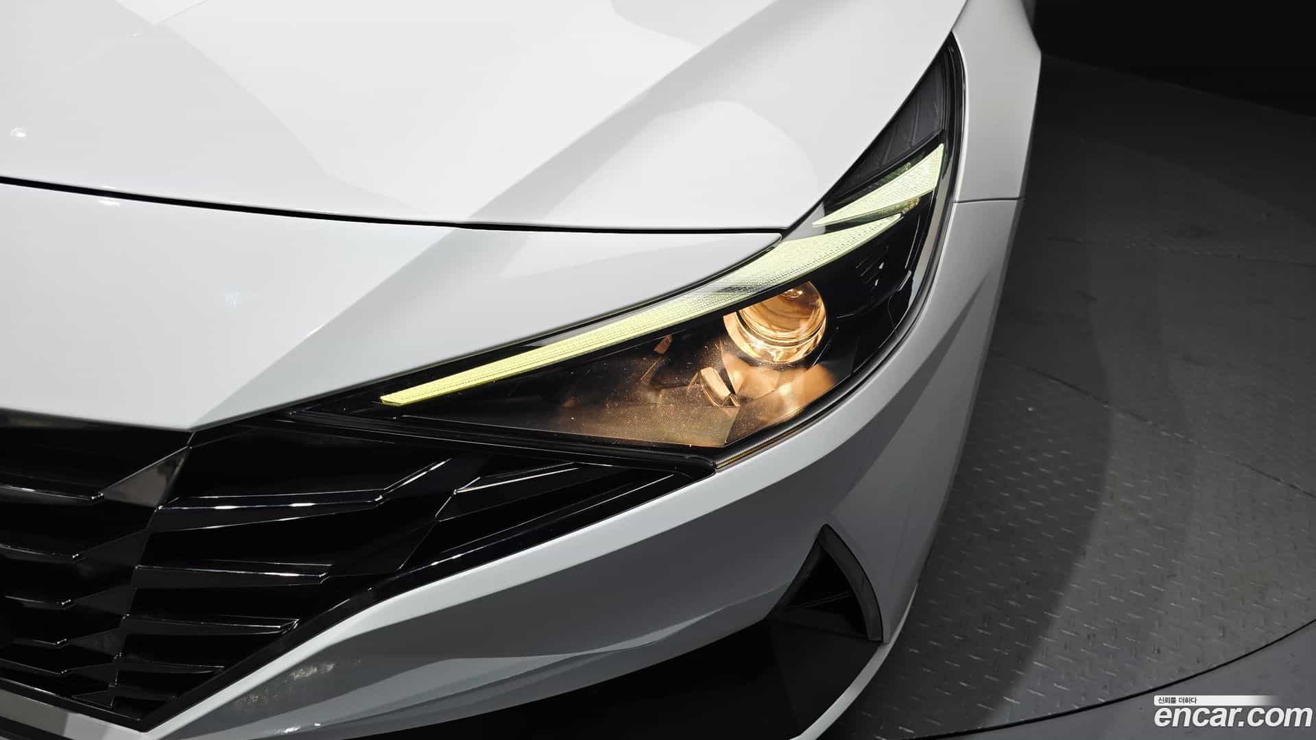 AVANTE Hyundai 2021.10-OUTER-032