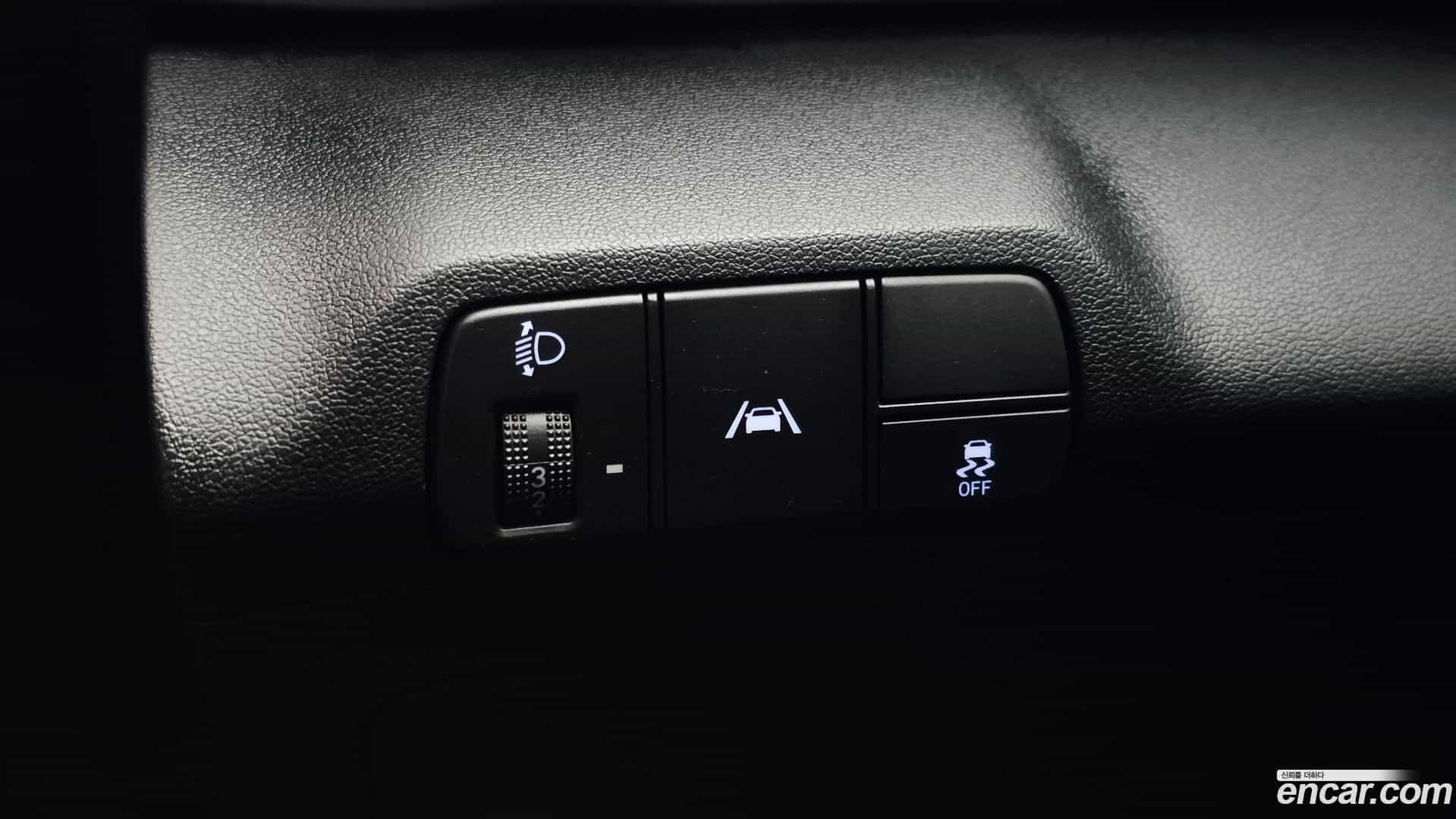 AVANTE Hyundai 2021.10-OPTION-042