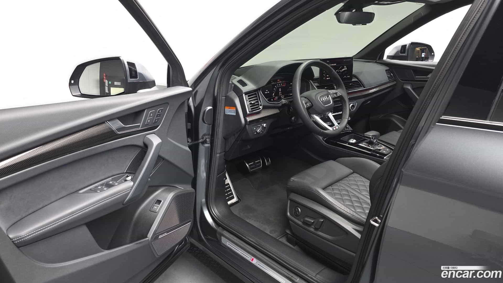 SQ5 Audi 2022.8-INNER-010
