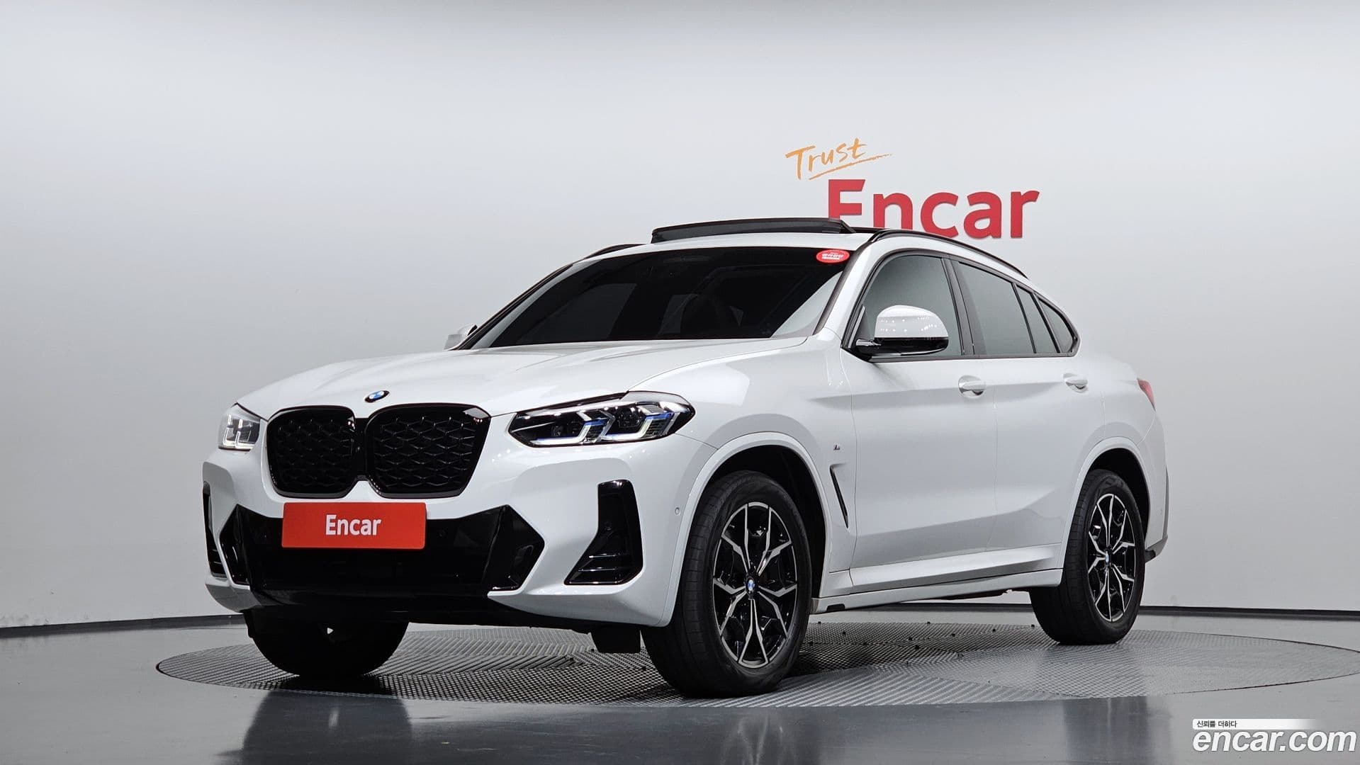 Main__Slider__Photo:X4 BMW 2023.0-0