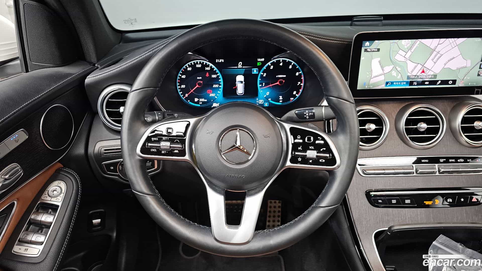 GLC-Class Mercedes-Benz 2022.11-OPTION-017