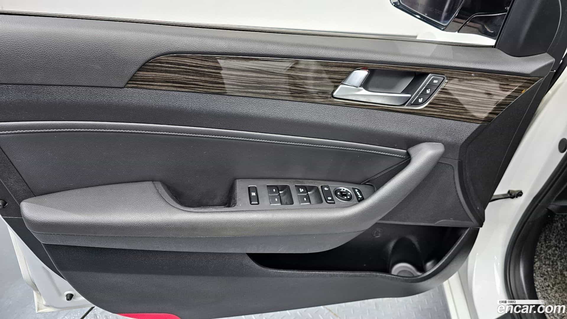 Sonata Hyundai 2015.6-INNER-034