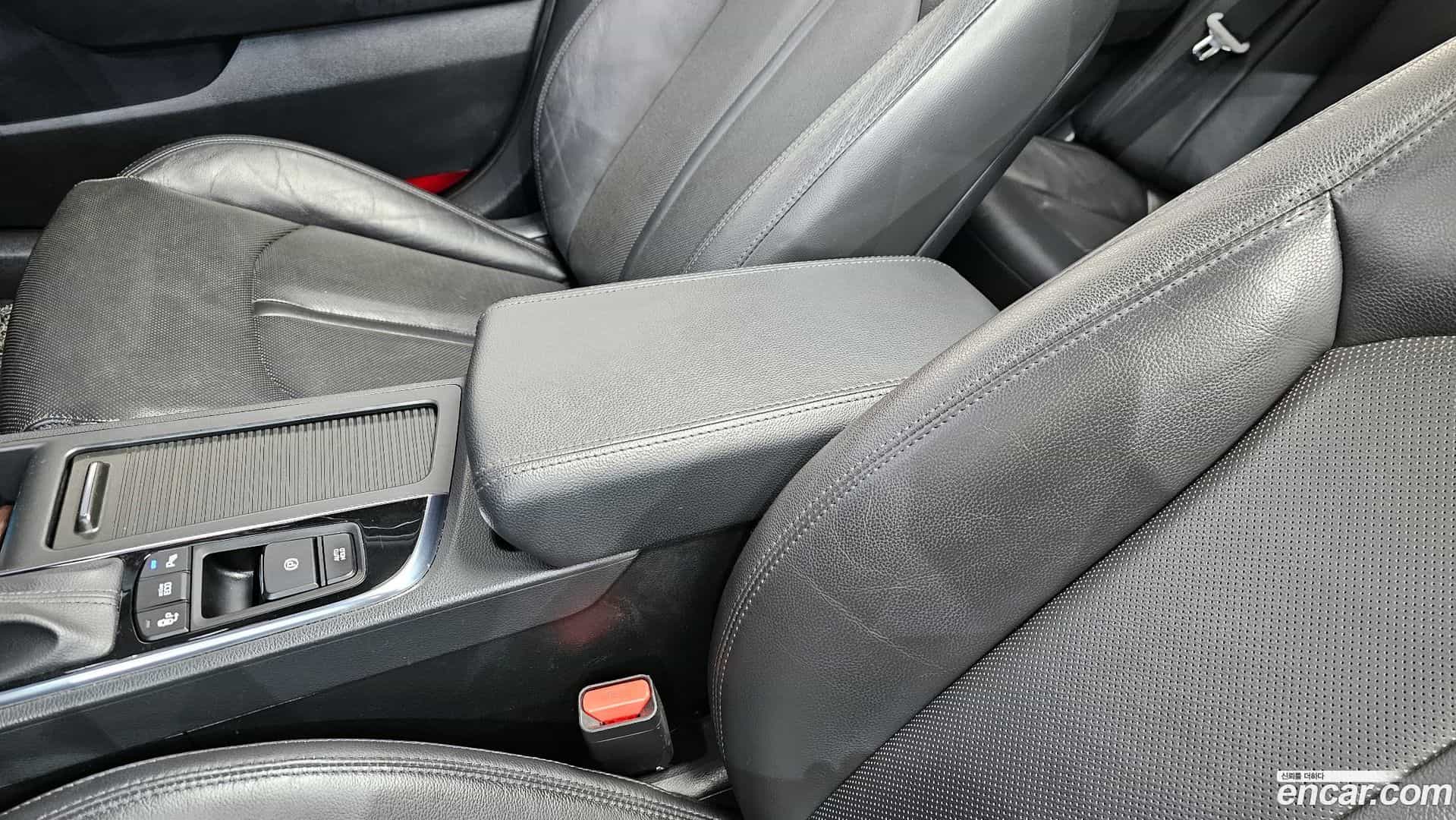 Sonata Hyundai 2015.6-OPTION-040