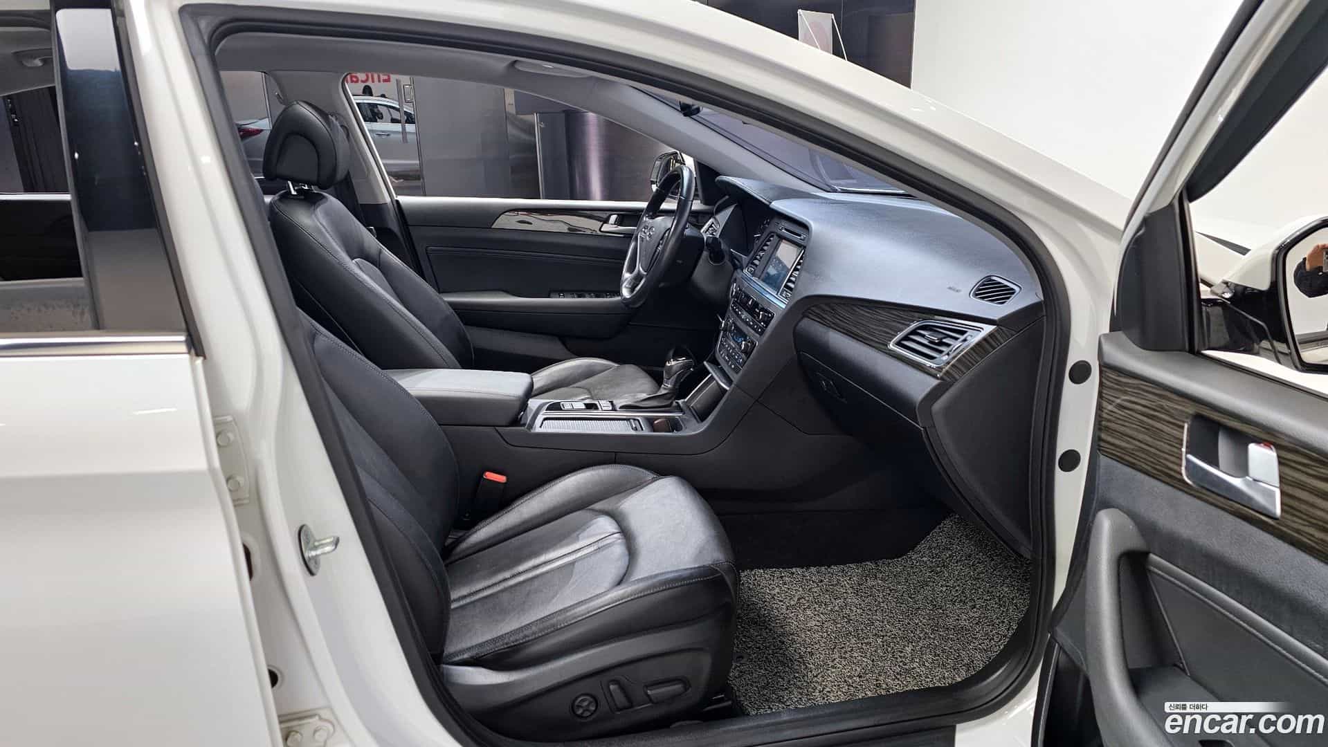 Sonata Hyundai 2015.6-OPTION-045