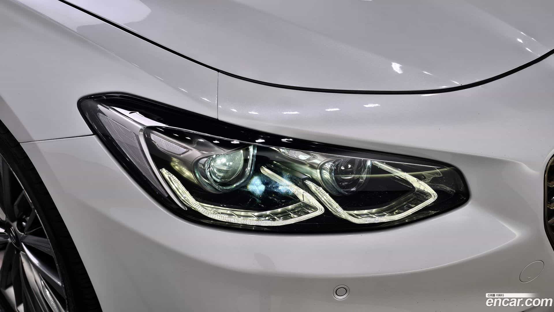 Grandeur Hyundai 2019.1-OUTER-032