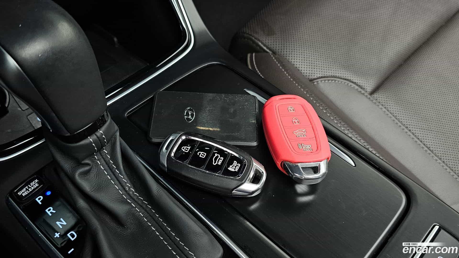 Grandeur Hyundai 2019.1-OPTION-042