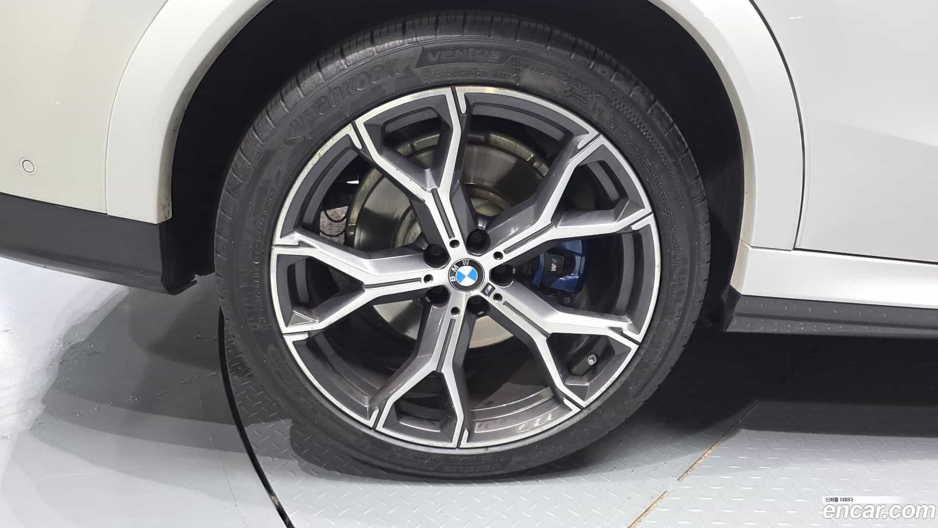 X6 BMW 2021.0-OUTER-005