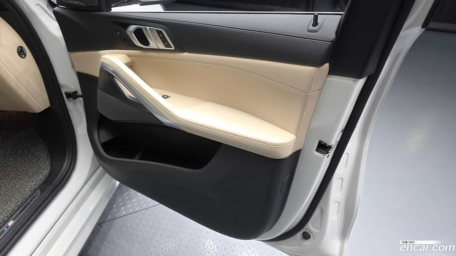 X6 BMW 2021.0-INNER-034