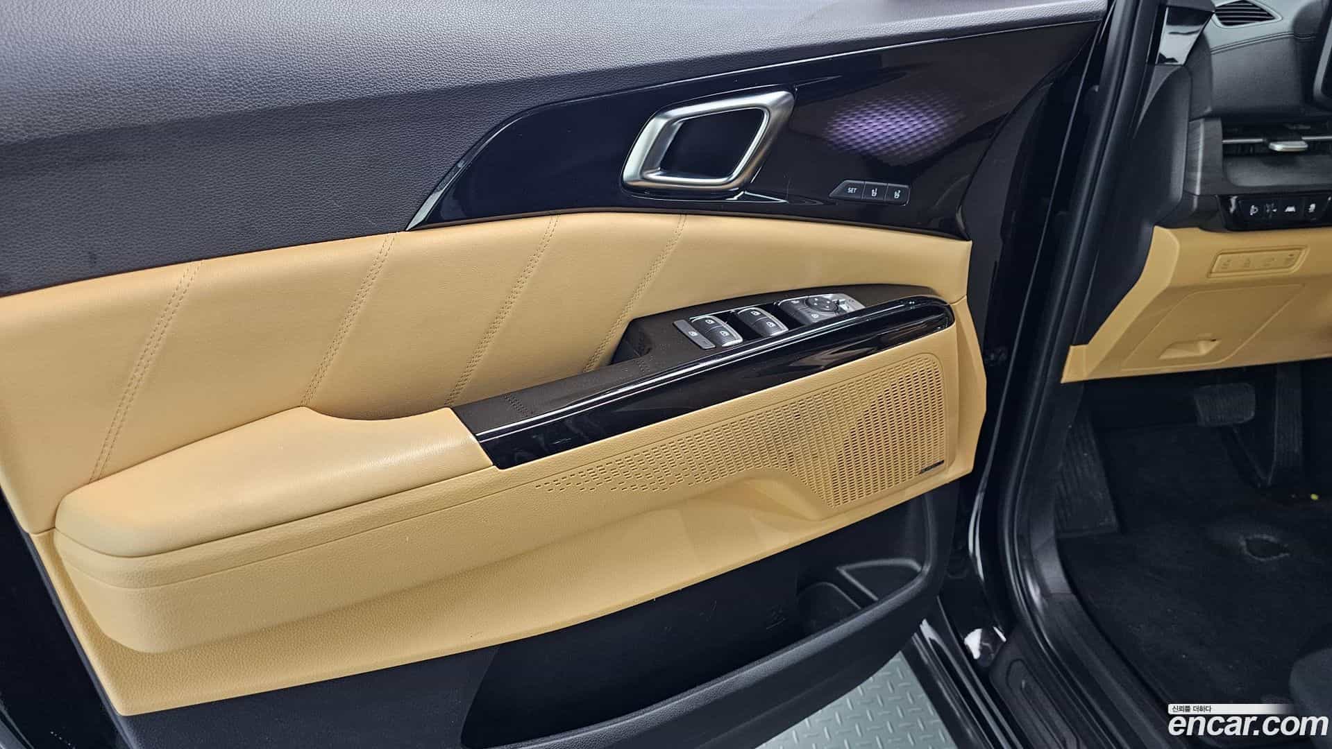 Canival Kia 2023.3-INNER-034