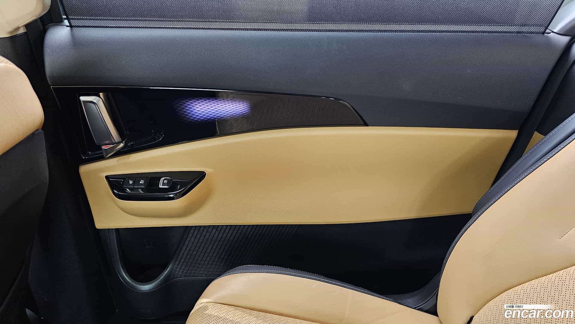 Canival Kia 2023.3-INNER-035