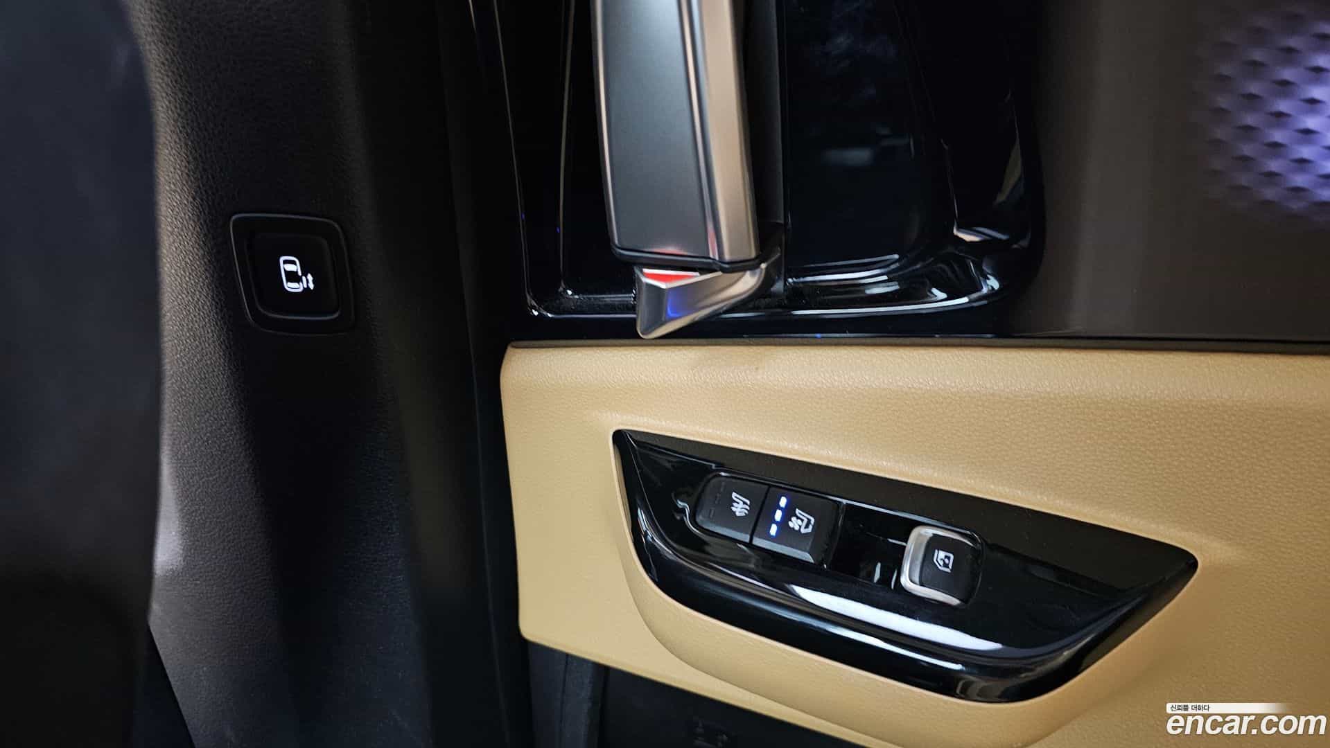 Canival Kia 2023.3-OPTION-042