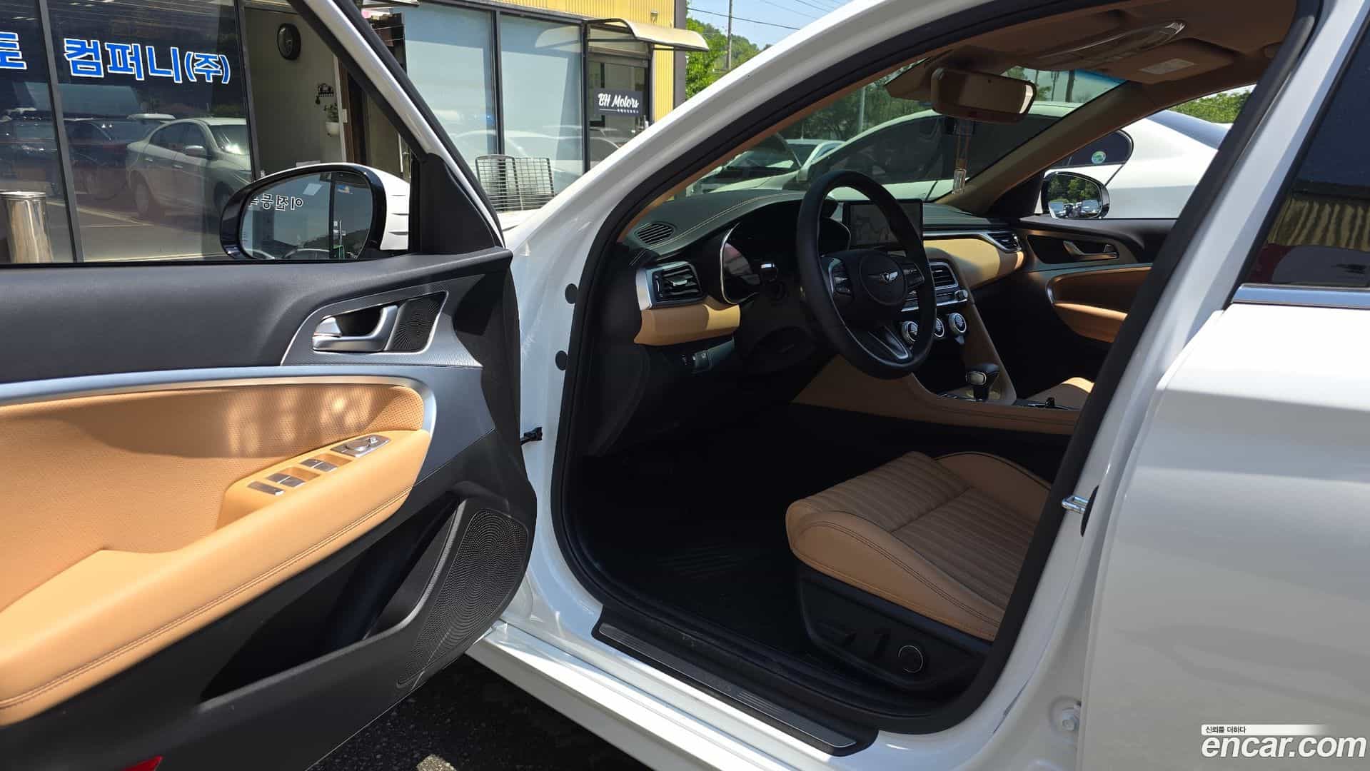 G70 Genesis 2023.3-INNER-010