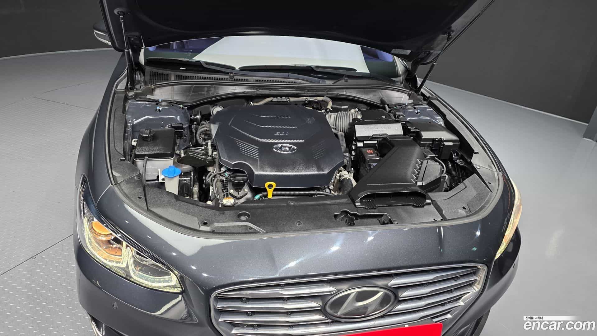 Grandeur Hyundai 2017.1-OUTER-006
