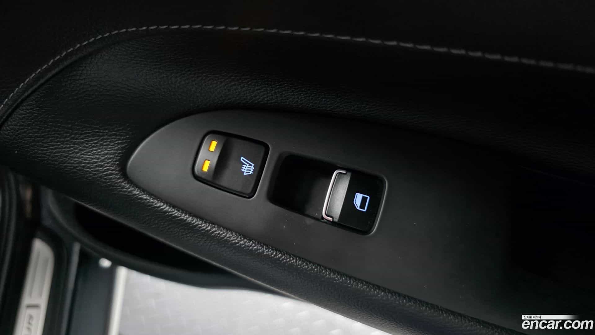 Grandeur Hyundai 2017.1-OPTION-022