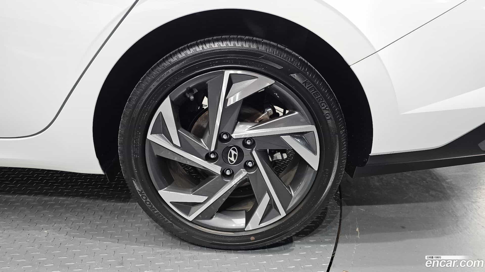 AVANTE Hyundai 2023.10-OUTER-031