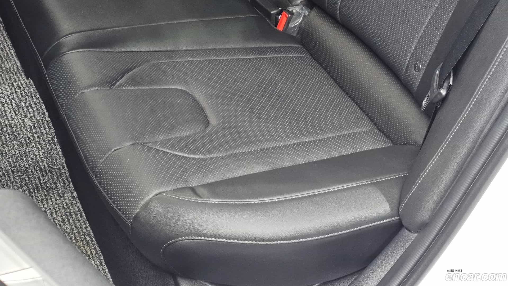 AVANTE Hyundai 2023.10-OPTION-042